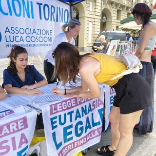 Fine vita: il Piemonte quarta regione più virtuosa nella raccolta firme per la legge di iniziativa popolare sull’eutanasia