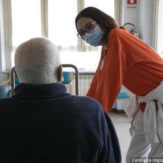 Sanità: un anno di proroga per le graduatorie di operatore sociosanitario