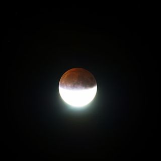 Martedì 25 ottobre un'eclissi, ecco quando e come vederla