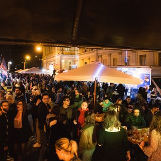 A Novara un week-end di gusto unico del cibo di strada e musica con il Rolling Truck Street Food Festival