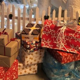 Progetto &quot;Scatole di Natale&quot; a Novara: doni di calore e solidarietà per tutti