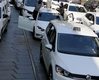 Mobilitazione Taxi, Coordinamento Confederazioni Artigiane: “Fatturato ridotto all'osso, difficile andare avanti&quot;”