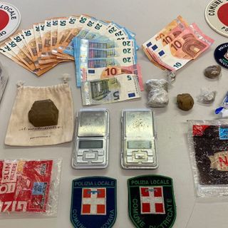 Operazione antidroga congiunta della Polizia Locale di Novara e Trecate: arrestati due minorenni per spaccio