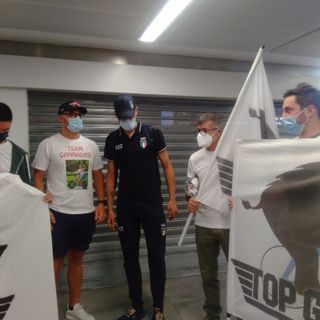 Grande festa per il rientro di Filippo Ganna all’aeroporto di Linate