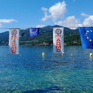 A Pettenasco più di 200 alla nuotata benefica dell'Admo