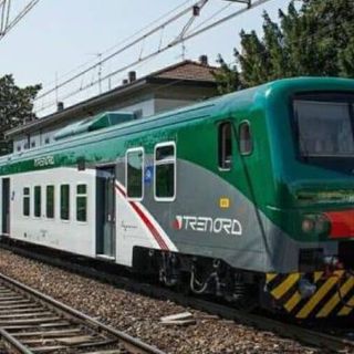 Treni Milano–Novara, il racconto di una pendolare scippata sulla linea S6: "Mi hanno strappato la collana"