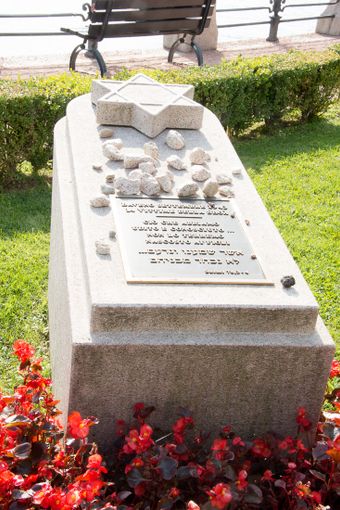 Sarà presentato venerdì 11 a Baveno “La ragazza dalla gonna scozzese” di  Franco Giannantoni