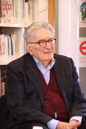 Cameri: Gianfranco Pasquino ha presentato il suo libro “Libertà inutile” Cameri: Gianfranco Pasquino ha presentato il suo libro “Libertà inutile”