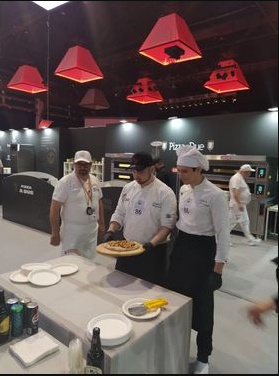 Quinto posto per la coppia novarese Vitagliano-Colasanto ai Mondiali della Pizza 2024 Quinto posto per la coppia novarese Vitagliano-Colasanto ai Mondiali della Pizza 2024