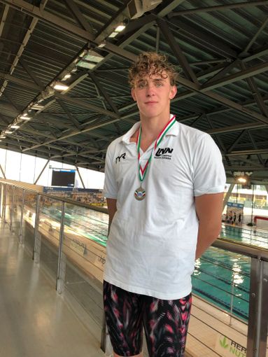 Tre medaglie per la Libertas nella 4° prova di qualificazione  ai Campionati Italiani di categoria di nuoto