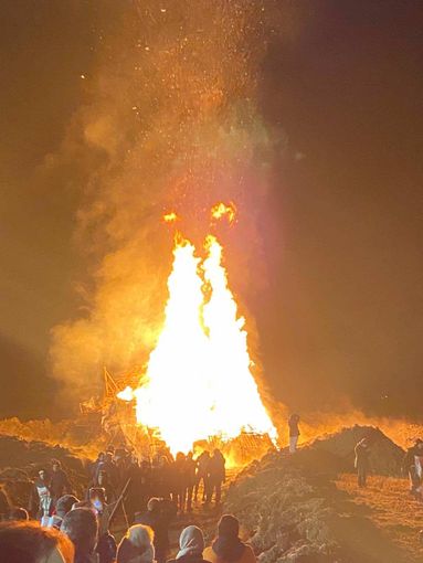 Grande successo per il “Falò di Sant’Antonio” a Trecate FOTO