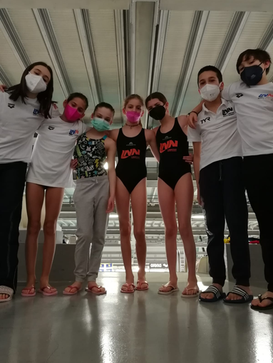 “Esordienti A” Della Libertas Nuoto Novara tre volte primi nel Gran Prix “Esordienti A” Della Libertas Nuoto Novara tre volte primi nel Gran Prix
