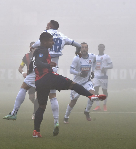 Benassi regala i tre punti al Novara che batte il Gozzano nel derby Benassi regala i tre punti al Novara che batte il Gozzano nel derby