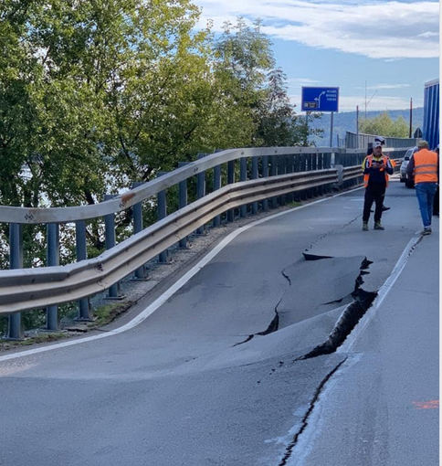 Smottamento sulla SS 33 ad Arona Smottamento sulla SS 33 ad Arona