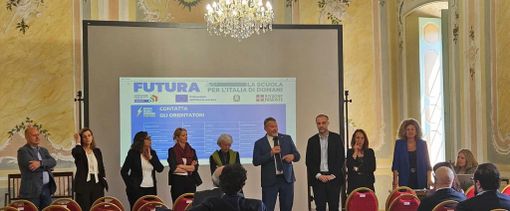 Regione Piemonte e comune di Trecate uniti per formare i talenti del polo petrolchimico Regione Piemonte e comune di Trecate uniti per formare i talenti del polo petrolchimico