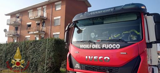 A fuoco un appartamento a Borgolavezzaro