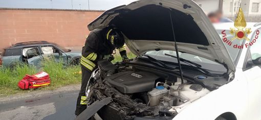 Incidente stradale a Trecate, coinvolte due auto Incidente stradale a Trecate, coinvolte due auto
