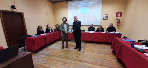 Carabinieri, il comandante Furno cambia fronte
