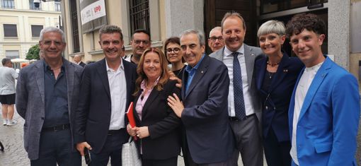 Gasparri a Novara per l’ingresso di Biondelli in Forza Italia: “Porta con sé buon senso e aggregazione”