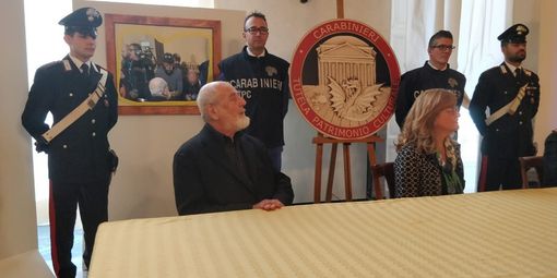 Notizie dal Piemonte. Maxi sequestro di &quot;falsi&quot;. Il maestro Michelangelo Pistoletto: &quot;Fatta una cosa tremenda&quot; VIDEO