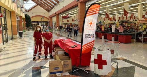 Un successo la Raccolta Alimentare della Croce Rossa di Oleggio Un successo la Raccolta Alimentare della Croce Rossa di Oleggio