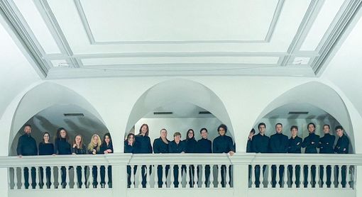 Armonie di Pace: La "Missa 900" per un mondo di speranza Armonie di Pace: La "Missa 900" per un mondo di speranza