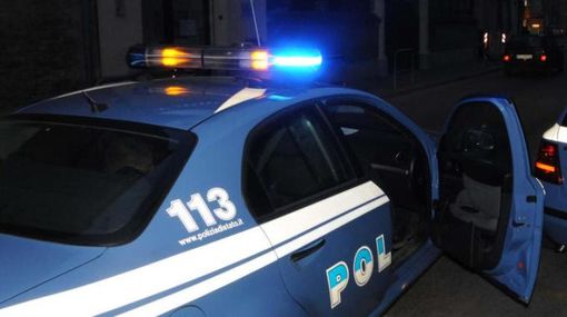 Si infilano in discoteca e strappano le catenine dal collo dei ragazzi: quattro denunce Si infilano in discoteca e strappano le catenine dal collo dei ragazzi: quattro denunce