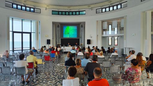 Il Festival Epicureo porta in spiaggia la filosofia della felicità Il Festival Epicureo porta in spiaggia la filosofia della felicità