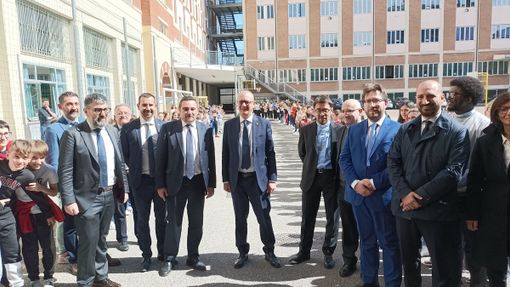 Il ministro Valditara in visita Novara