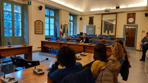Il consigliere delegato all'Istruzione Andrea Crivelli ha incontrato i rappresentanti degli studenti
