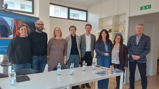 Nasce Stranger Teens: uno spazio per giovani e comunità