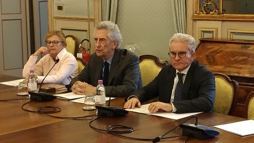 La moglie si ammala di SLA e lui ipoteca la casa per sostenere gli studi su un farmaco innovativo La moglie si ammala di SLA e lui ipoteca la casa per sostenere gli studi su un farmaco innovativo