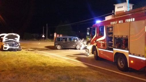 Meina: frontale tra due auto nei pressi dello svincolo autostradale