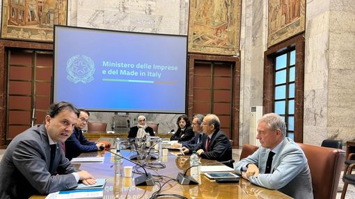 Spazio e automotive al centro dell'incontro tra ministro Urso e delegazione della Regione: "Soddisfatti dell’attenzione dedicata al Piemonte" Spazio e automotive al centro dell'incontro tra ministro Urso e delegazione della Regione: "Soddisfatti dell’attenzione dedicata al Piemonte"