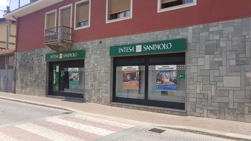 Intesa Sanpolo chiude 22 sportelli in Piemonte, la Regione scende in campo per dire no Intesa Sanpolo chiude 22 sportelli in Piemonte, la Regione scende in campo per dire no