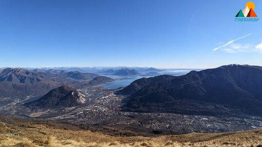 Escursione tra gli alpeggi ai piedi del Monte Massone