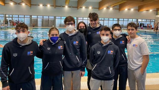 4 medaglie alla Coppa Parigi per la Libertas Nuoto