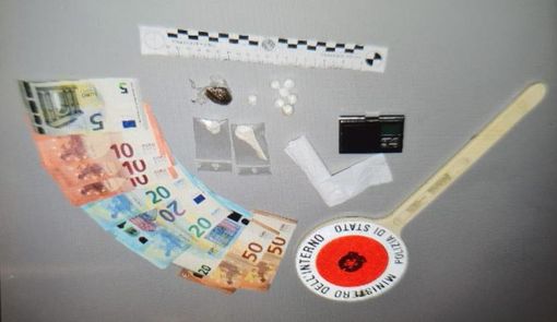 Novara: arrestato tunisino nel quartiere di Sant'Agabio, trovate dosi di cocaina e hashish Novara: arrestato tunisino nel quartiere di Sant'Agabio, trovate dosi di cocaina e hashish