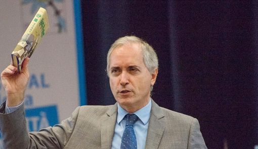 Editoria italiana: una rivoluzione necessaria tra tecnologia, cultura e politica