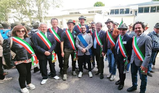 Il novarese presente all’Adunata nazionale degli Alpini: a Biella anche il consigliere provinciale Lido Beltrame Il novarese presente all’Adunata nazionale degli Alpini: a Biella anche il consigliere provinciale Lido Beltrame