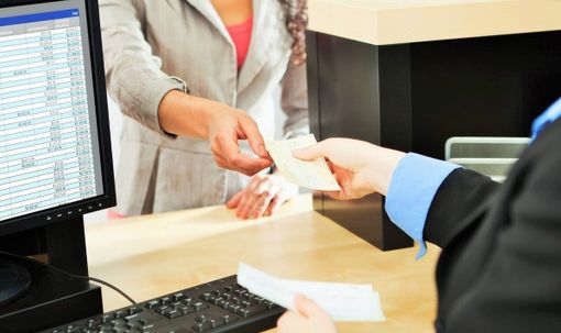 Uncem scrive ai vertici delle banche: "I valori delle nostre comunità non vi interessano più?" Uncem scrive ai vertici delle banche: "I valori delle nostre comunità non vi interessano più?"