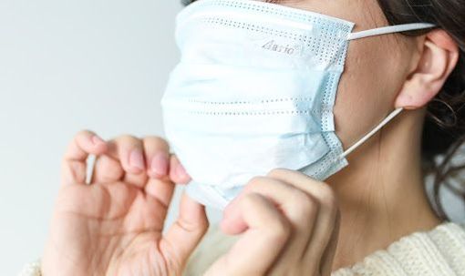 Anci chiede al governo "mascherine obbligatore dal 6 dicembre a metà gennaio" Anci chiede al governo "mascherine obbligatore dal 6 dicembre a metà gennaio"