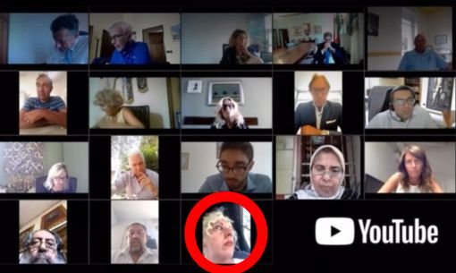 Arona, bestemmia in consiglio comunale: si dimette consigliera della Lega Arona, bestemmia in consiglio comunale: si dimette consigliera della Lega