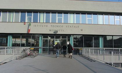 Cerimonia di assegnazione borse di studio in memoria di Enrico Badà Cerimonia di assegnazione borse di studio in memoria di Enrico Badà