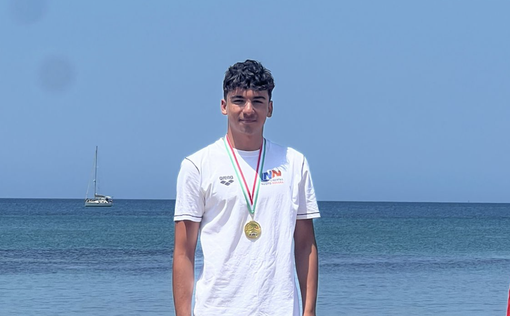 Matteo Federico Ignat (Libertas Nuoto Novara) campione italiano Juniores nella 16 km di fondo