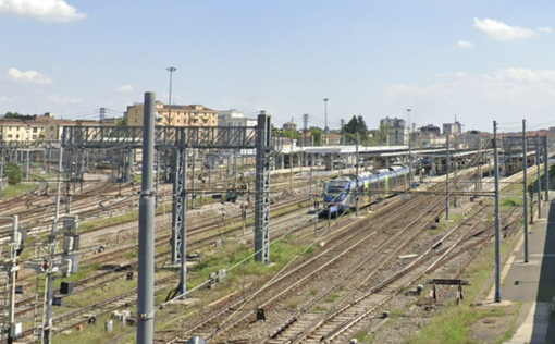 Lavori sulla linea ferroviaria Arona-Novara: variazioni e bus sostitutivi