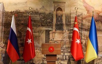Ucraina, oggi colloqui con Russia a Istanbul: il precedente del 2022 Ucraina, oggi colloqui con Russia a Istanbul: il precedente del 2022
