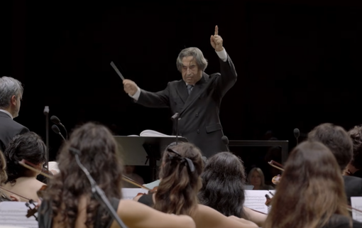 Novara, proposta la cittadinanza onoraria a Riccardo Muti