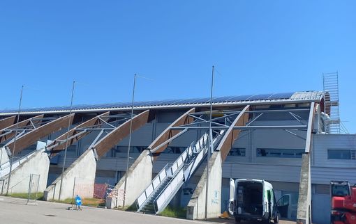 Complesso sportivo Terdoppio: nuovi pannelli fotovoltaici per un futuro sostenibile Complesso sportivo Terdoppio: nuovi pannelli fotovoltaici per un futuro sostenibile