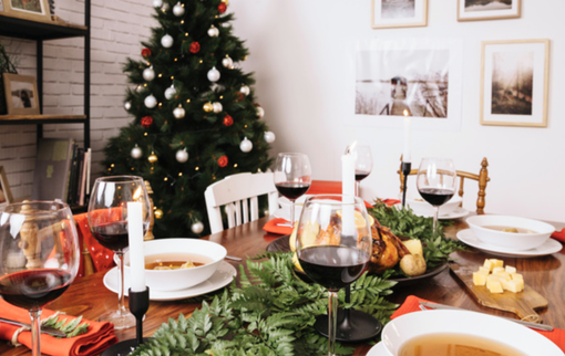 Festività e pranzi in famiglia: i consigli per una cucina sicura